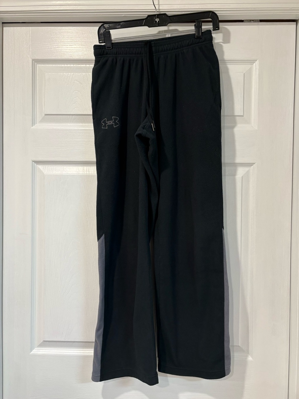 Under Armour Black Sweatpants with Gray Side Panels